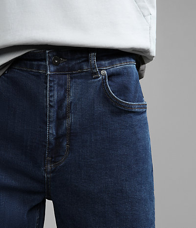 Scandi jeans-